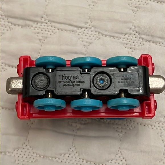 4/$20 2002 Thomas & Friends Thomas Train - Picture 7 of 7